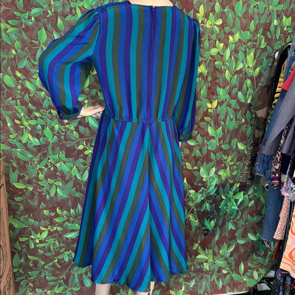 Vintage Leslie Fay Metallic Stripe Dress - Picture 15 of 17